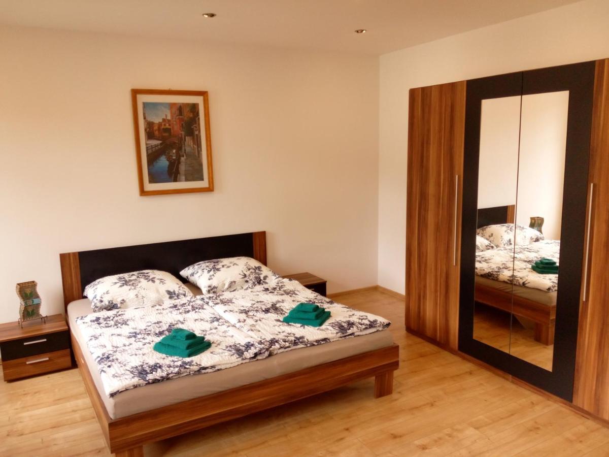 יאסימוב Apartman Albreit 1 מראה חיצוני תמונה