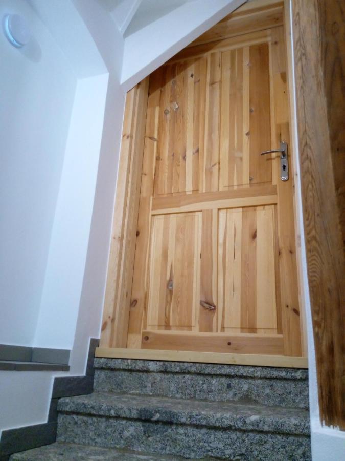 יאסימוב Apartman Albreit 1 מראה חיצוני תמונה